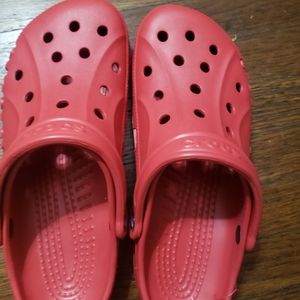 CROCS